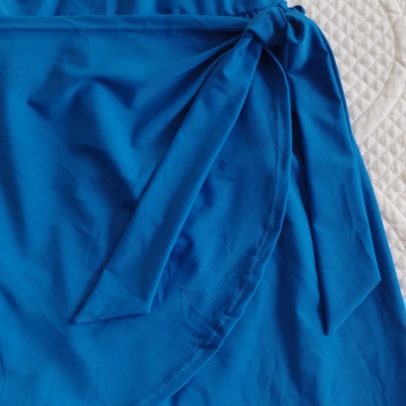 Aleumdr Plus Size Tummy Control Swimsuit, Swimdress - NWT - Picture 2 of 13